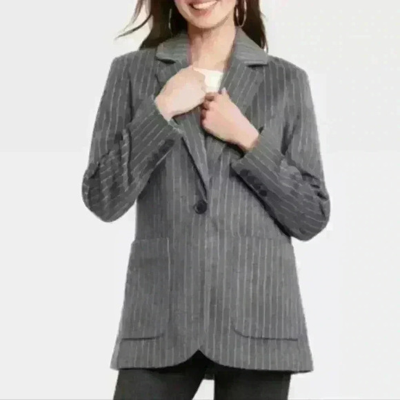 NWT Universal Threads Gray & White Pinstriped Blazer Size Small - Picture 1 of 6